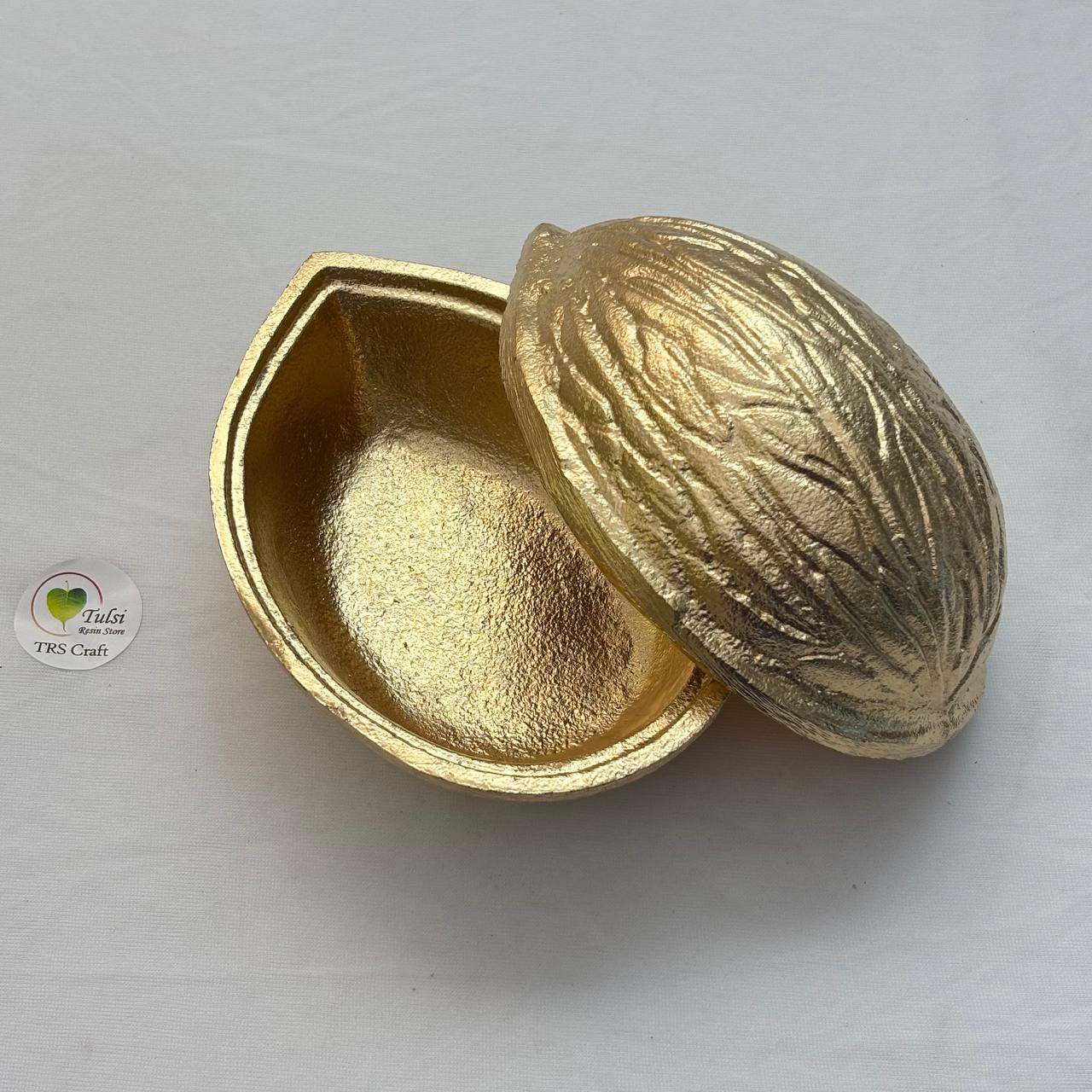 Metal Urli Bowl (A006) - Walnut Tulsi Resin Store