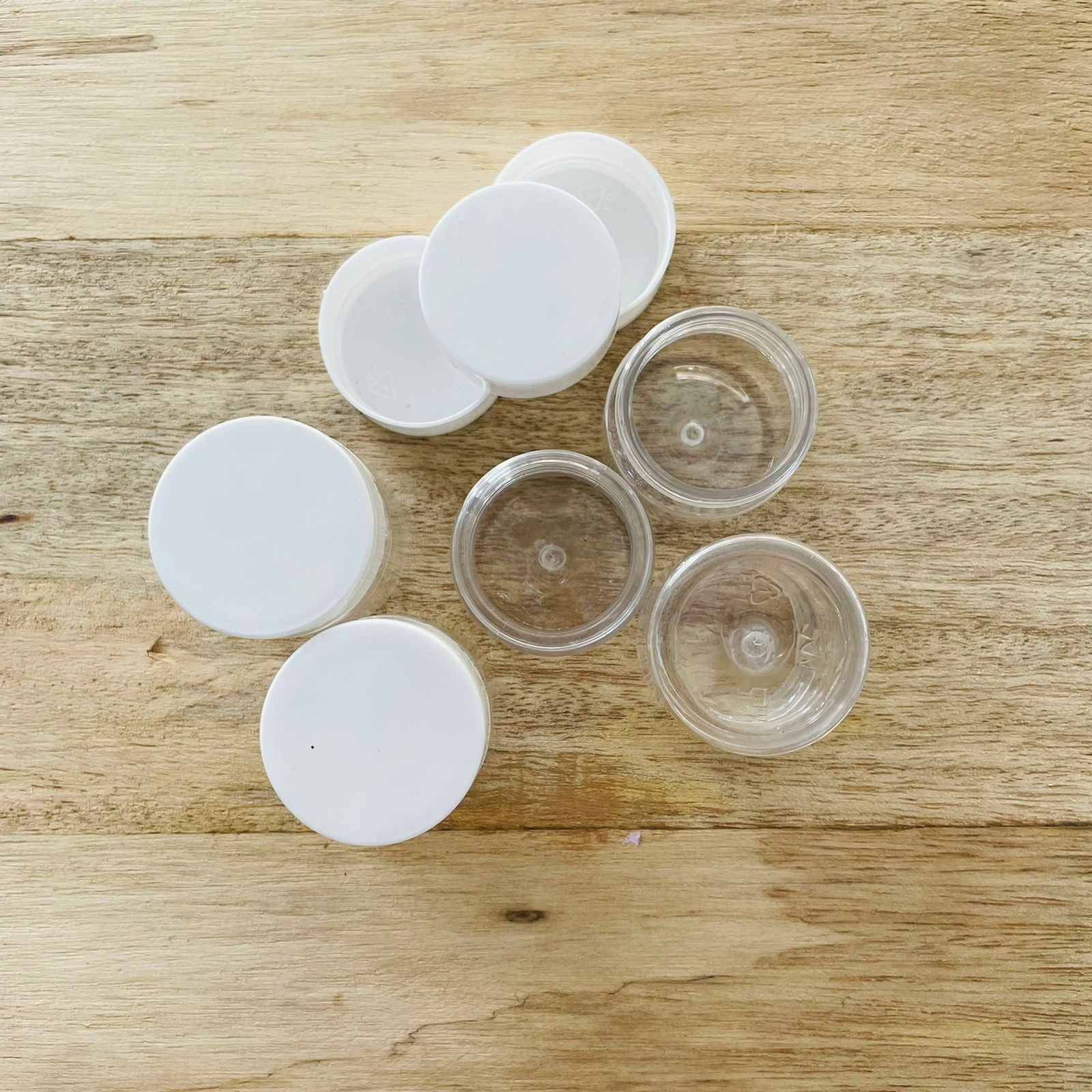 Pet bottles (5 pcs) tulsiresin