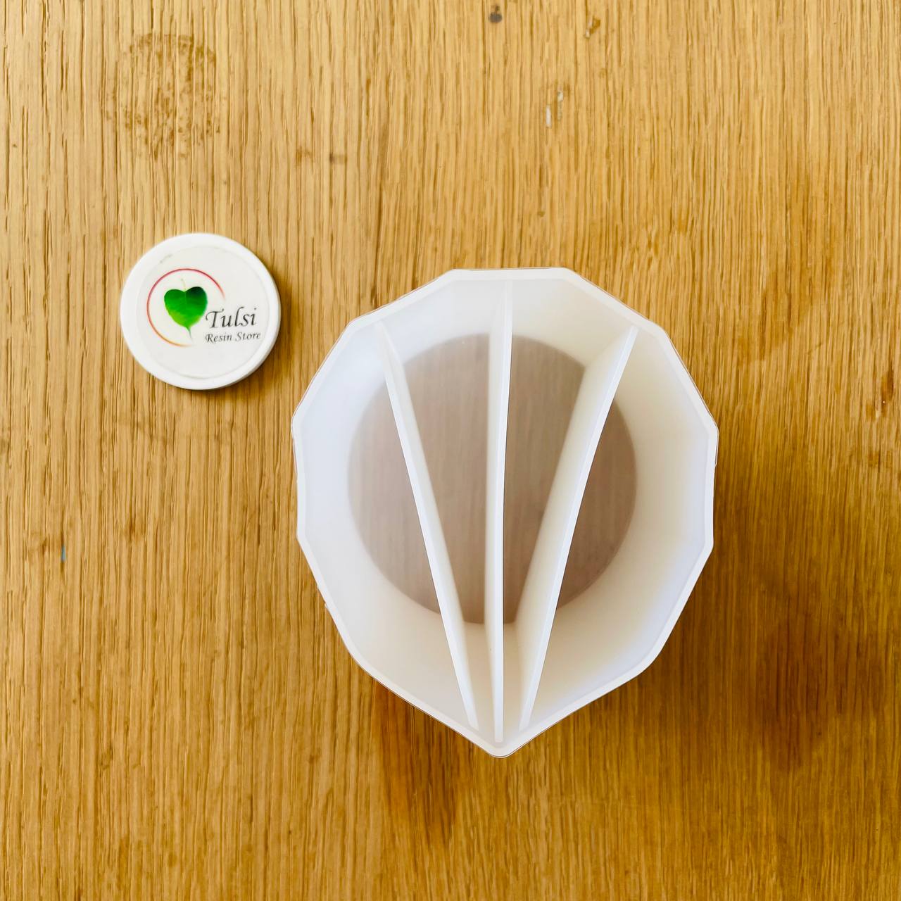4 Partition Pouring cup