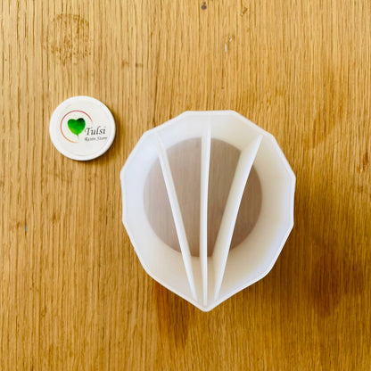 4 Partition Pouring cup