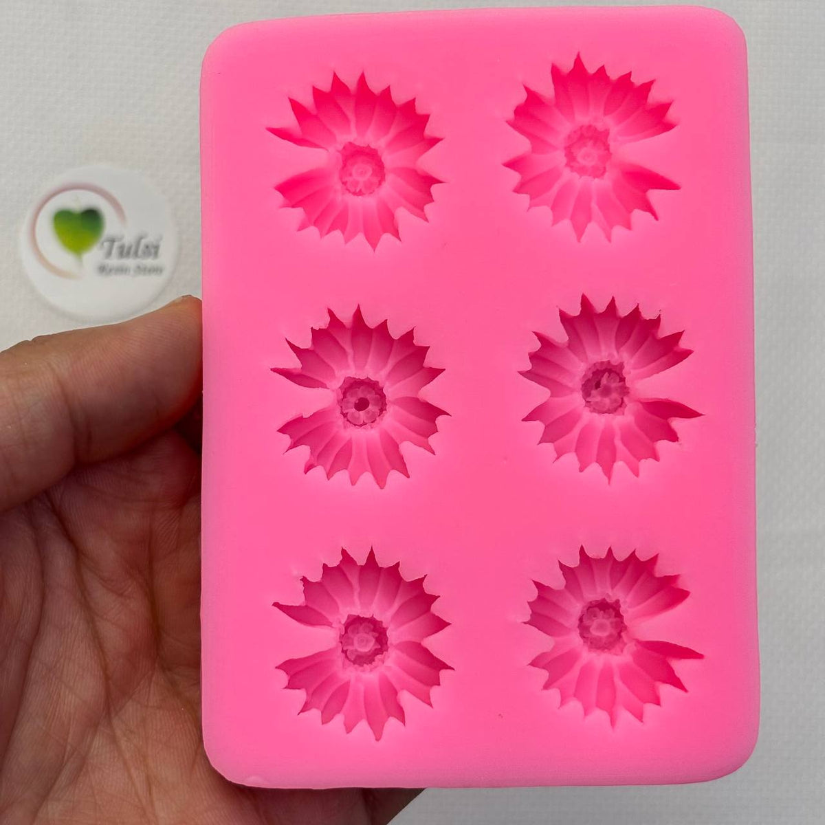 Pink Daisy Flower Mould (E) Tulsi Resin Store