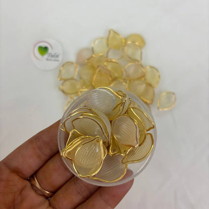 Colourful Plastic Flower (I) - Petals