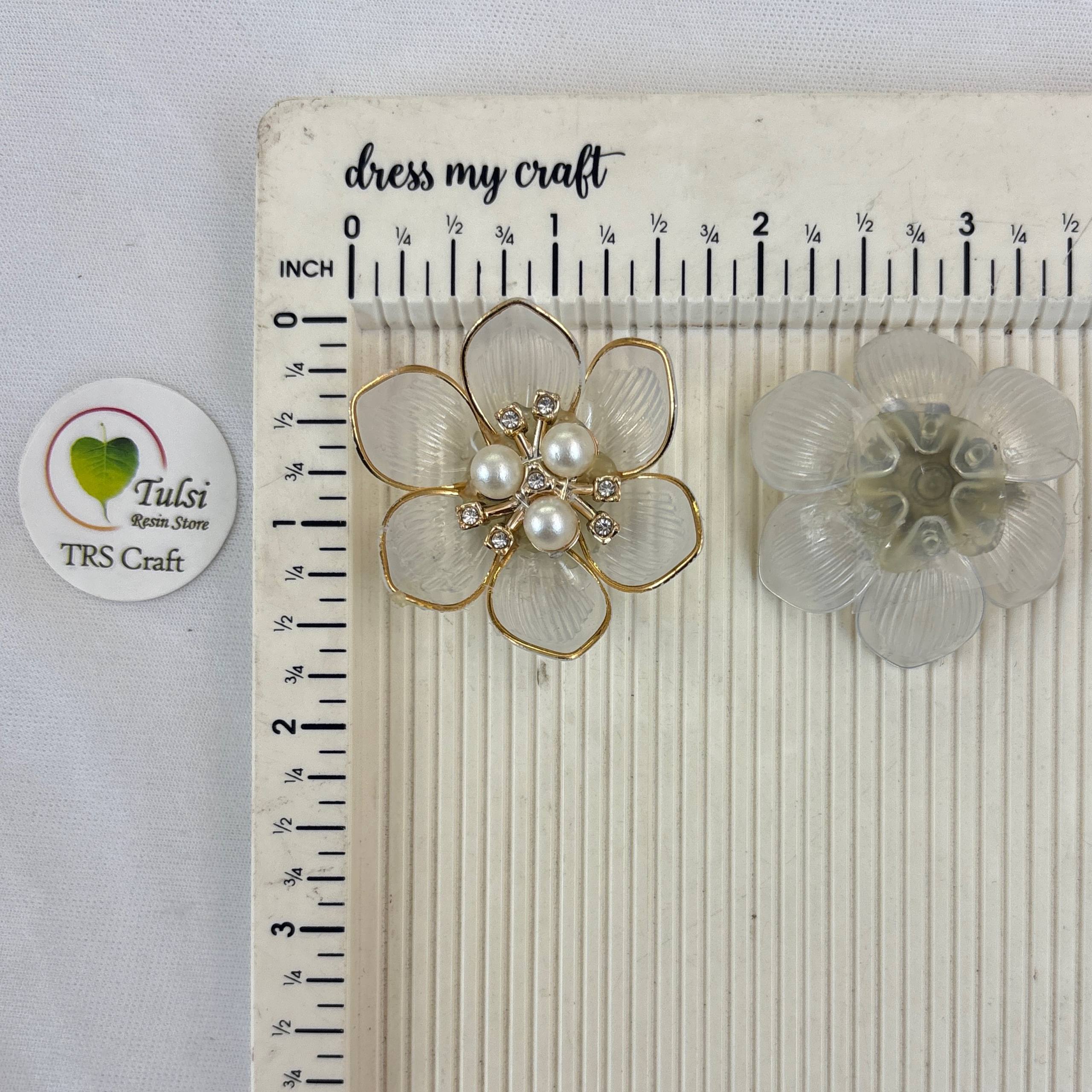 Colourful Plastic Flower (M)