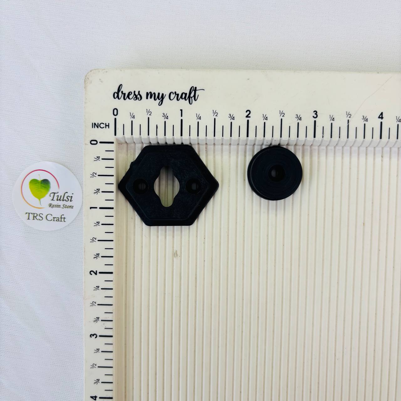 Plastic Hook With 2 Bumper tulsiresin