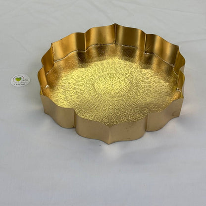 Metal Urli Bowl (A009) - Lotus Pond 9" Tulsi Resin Store