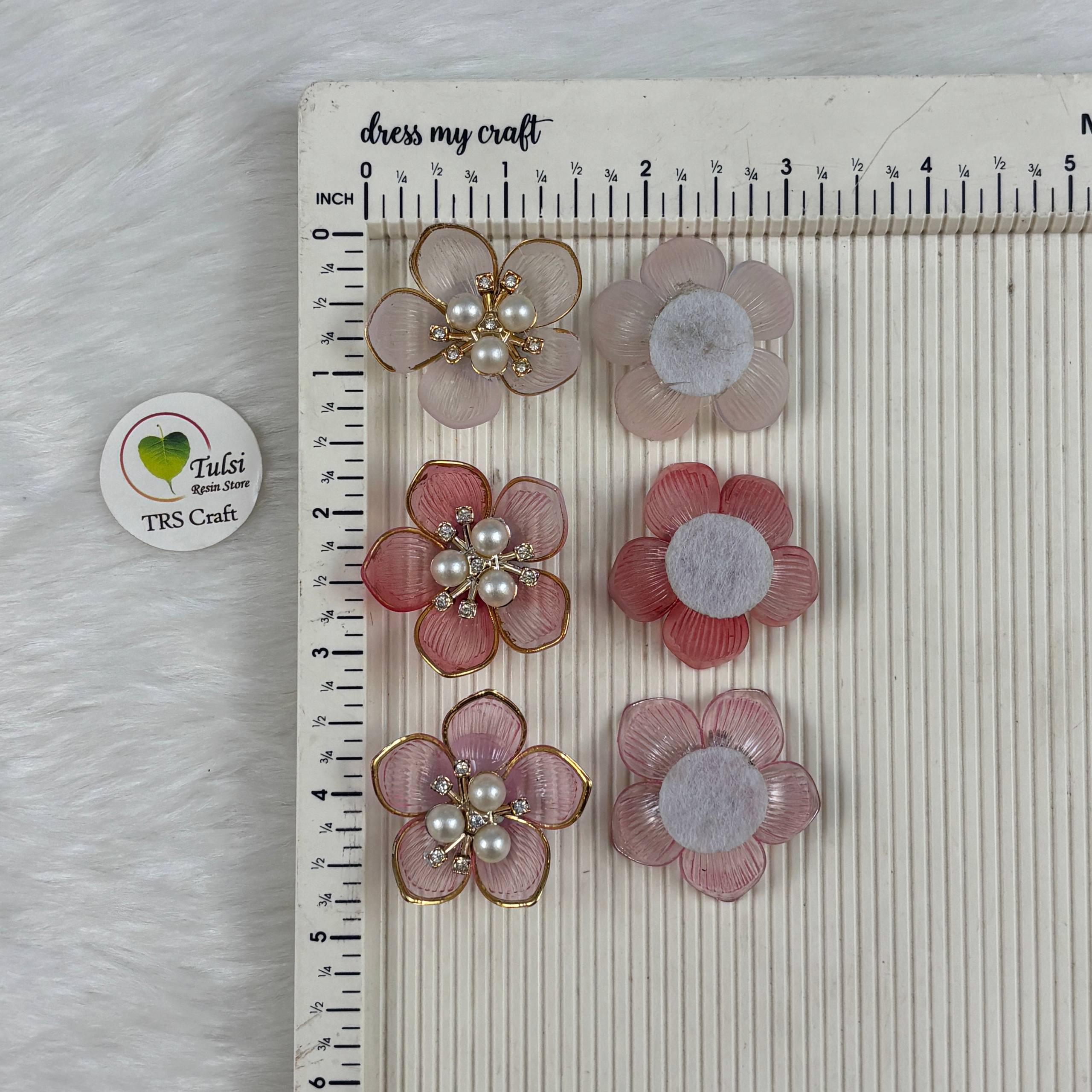 Colourful Plastic Flower (M)