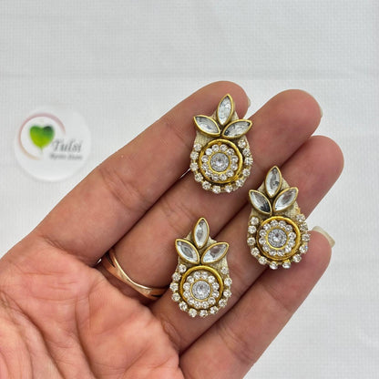 Kundan Patch/Booty (B) -Flower Tulsi Resin Store