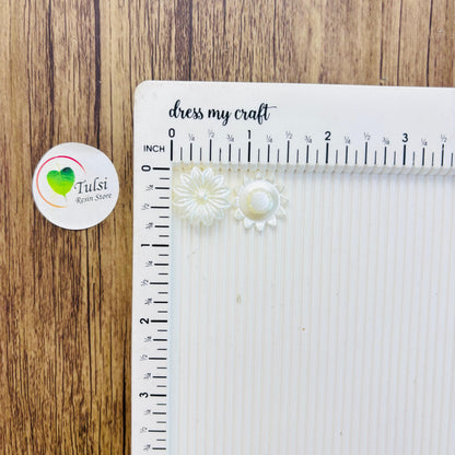 White Plastic Flower - (D) Tulsi Resin Store
