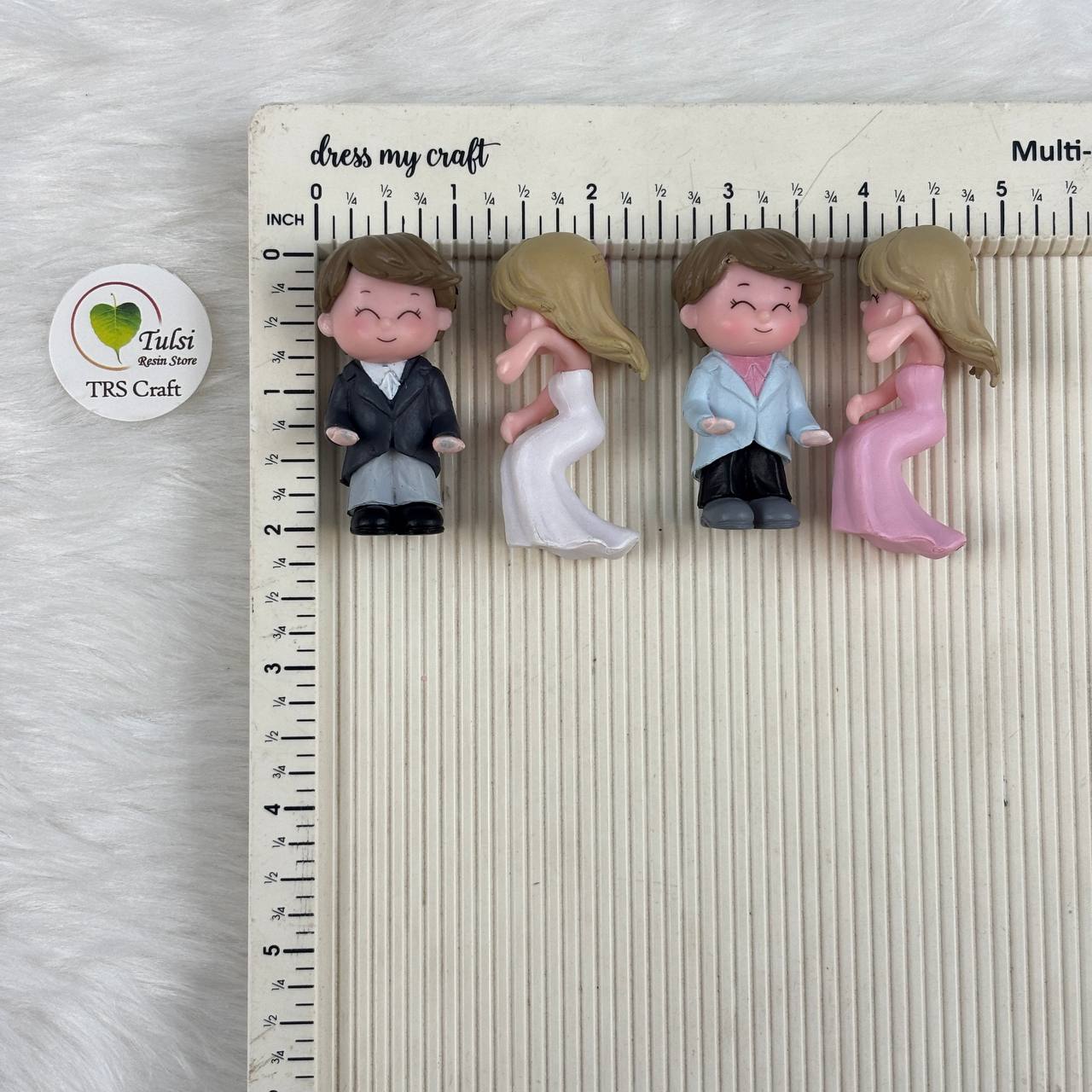 3D Miniature Couple (I) Tulsi Resin Store