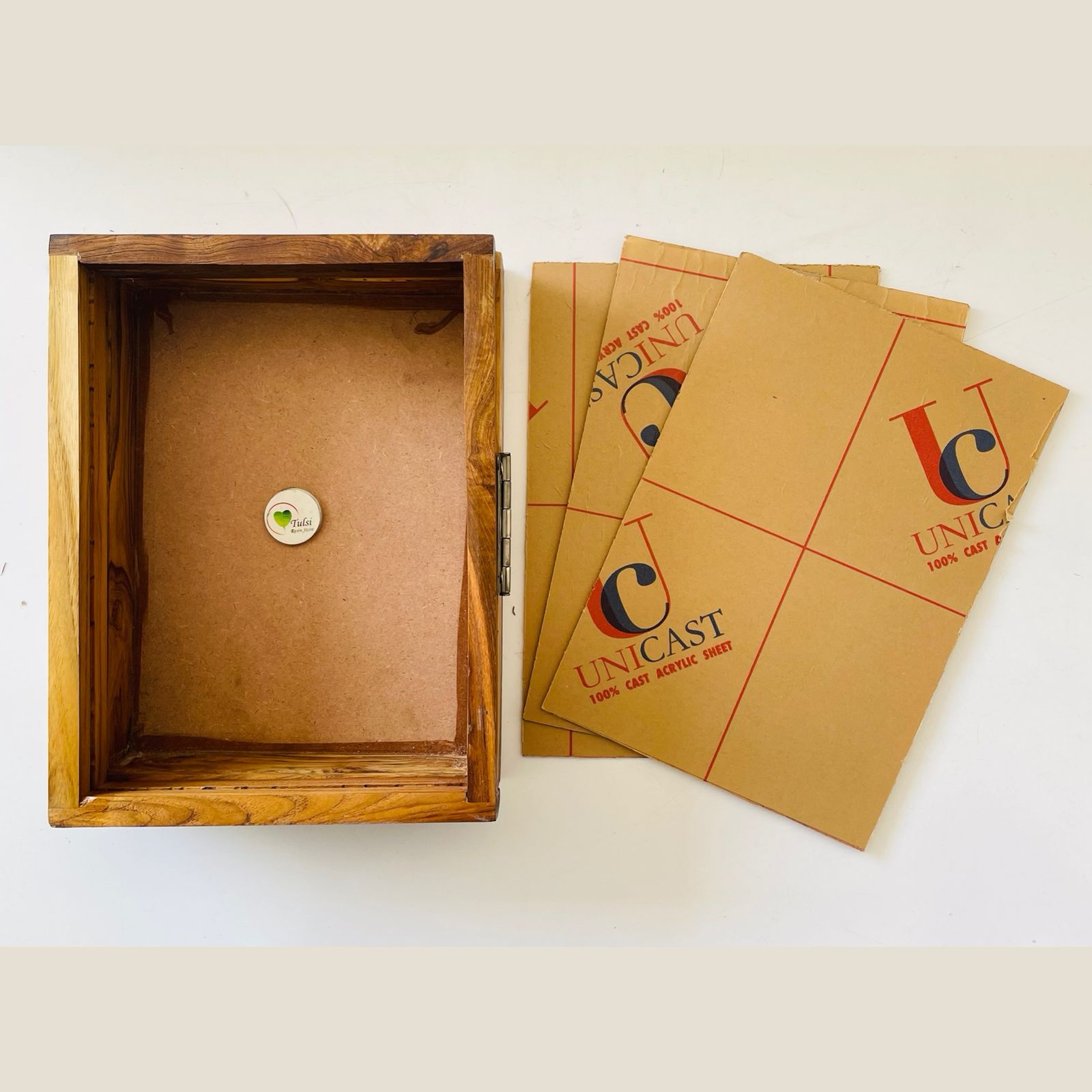 Teakwood Floating Frame (E) - Photo Book + Casting