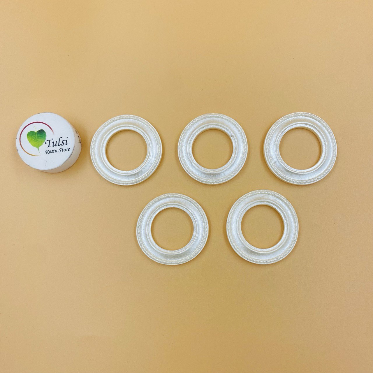 White Plastic Frames - Round - - Tulsi Resin Store
