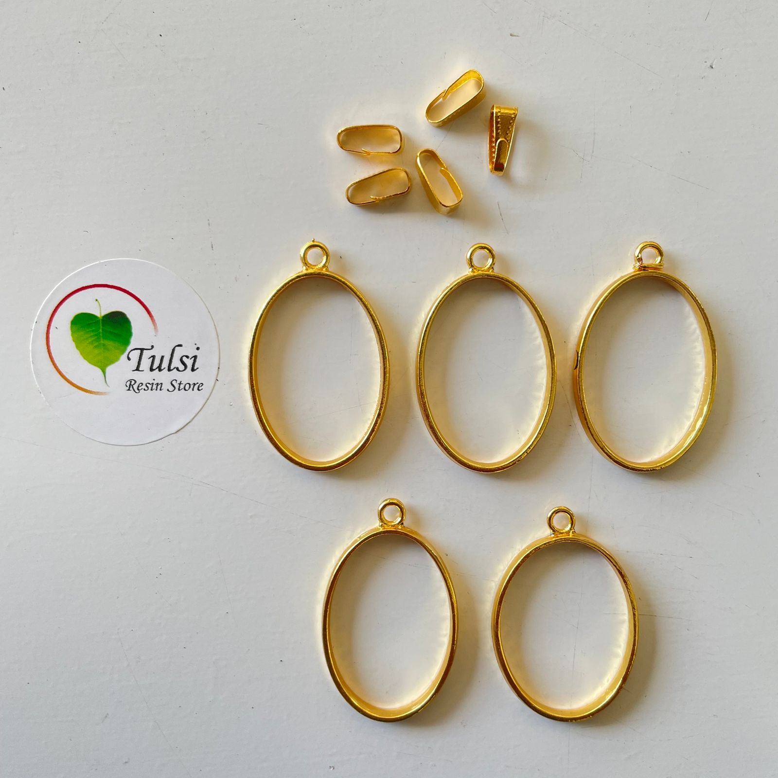 Oval Bazels With Clasp (5 Pc) - Gold - Tulsi Resin Store