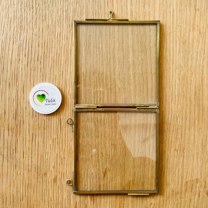 Distash/Defective 4" Vintage Metal frame