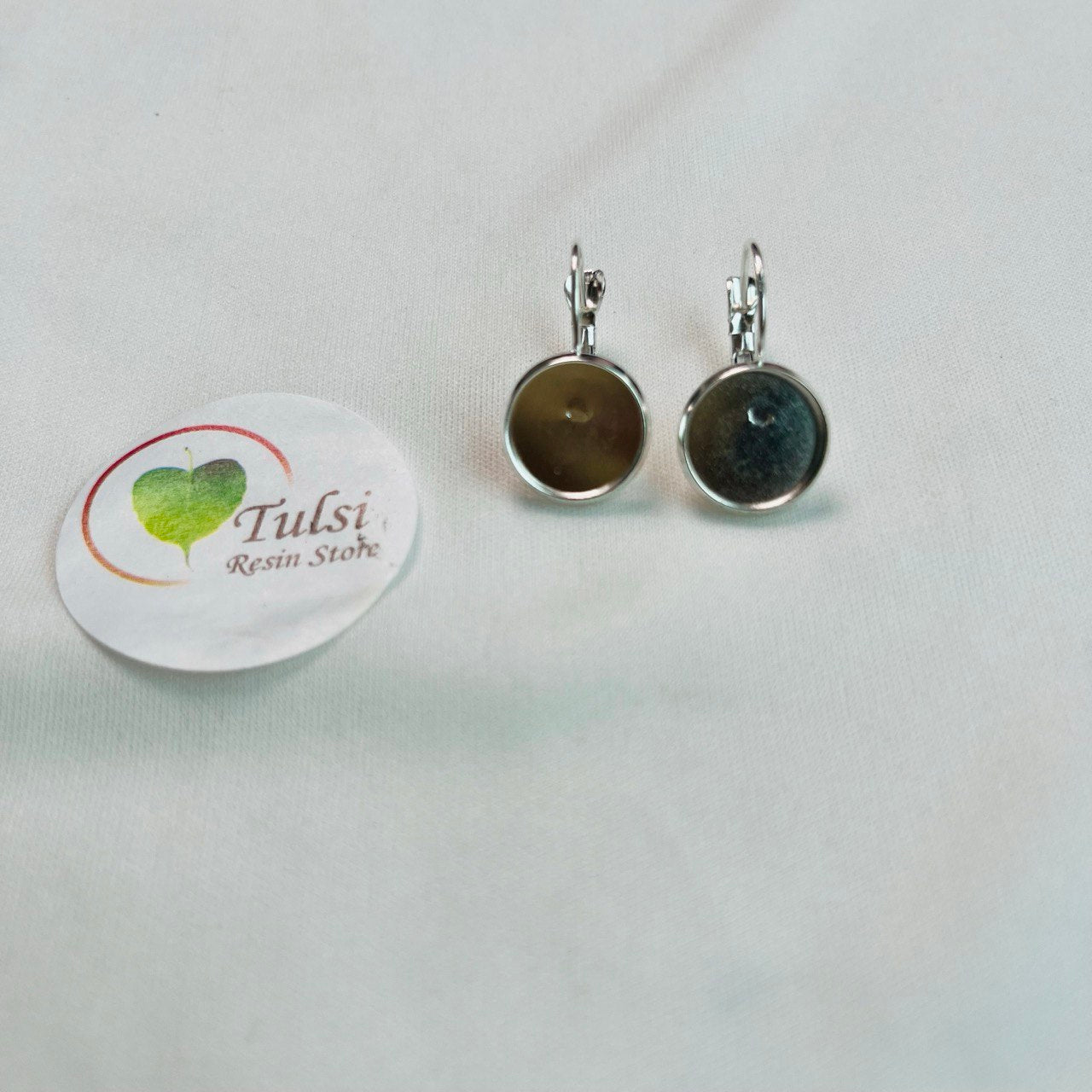 Earring Bazel - (V) (6 Pair)