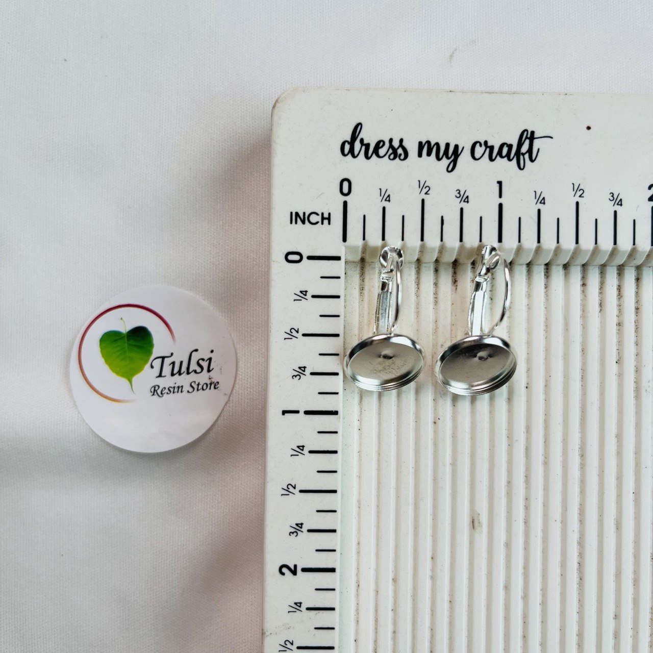 Earring Bazel - (V) (6 Pair)