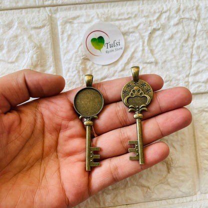 Antique Bazel A8 Tulsi Resin Store