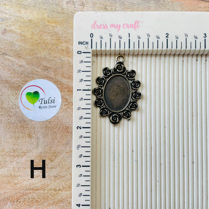 Antique Bazel H Tulsi Resin Store