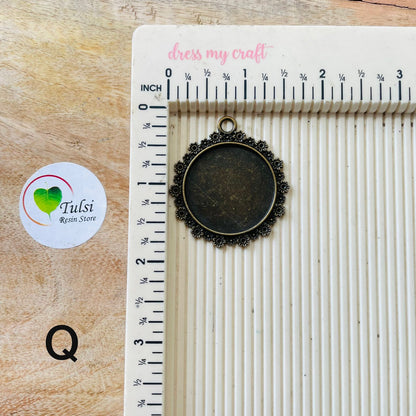Antique Bazel Q Tulsi Resin Store
