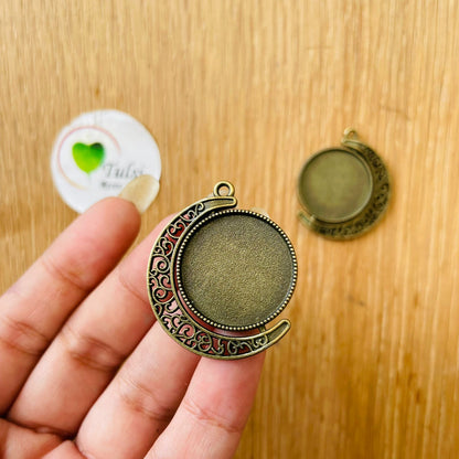 Antique Bazel Y Tulsi Resin Store