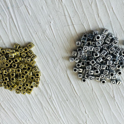 Alphabet Beads tulsiresin