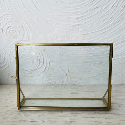 Horizontal Vintage Metal Frame Tulsi Resin Store
