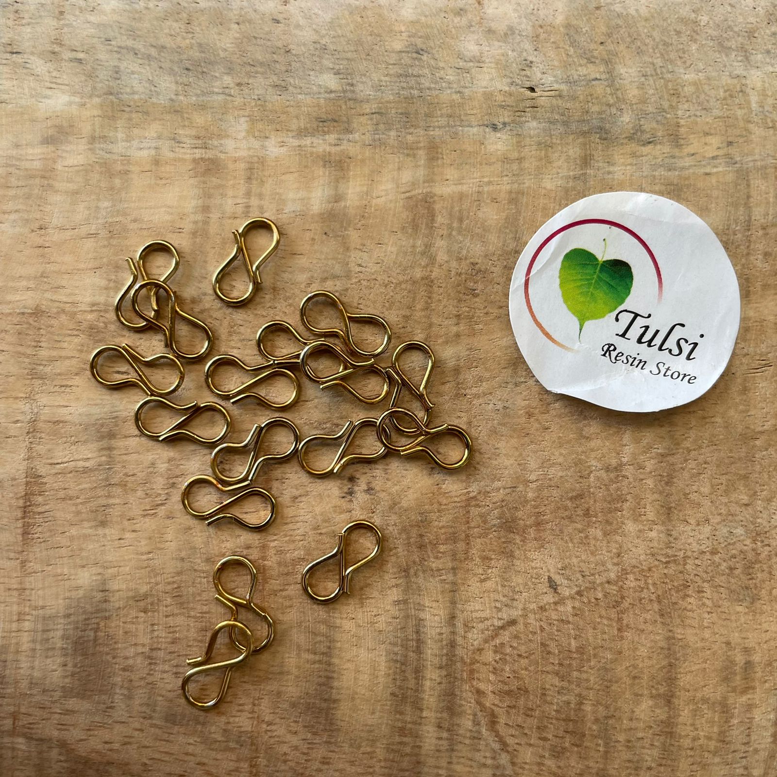 Antique S Shape Hook Tulsi Resin Store