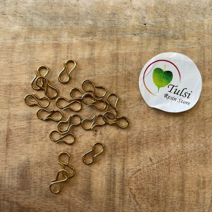 Antique S Shape Hook Tulsi Resin Store