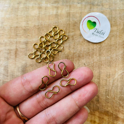 Antique S Shape Hook Tulsi Resin Store