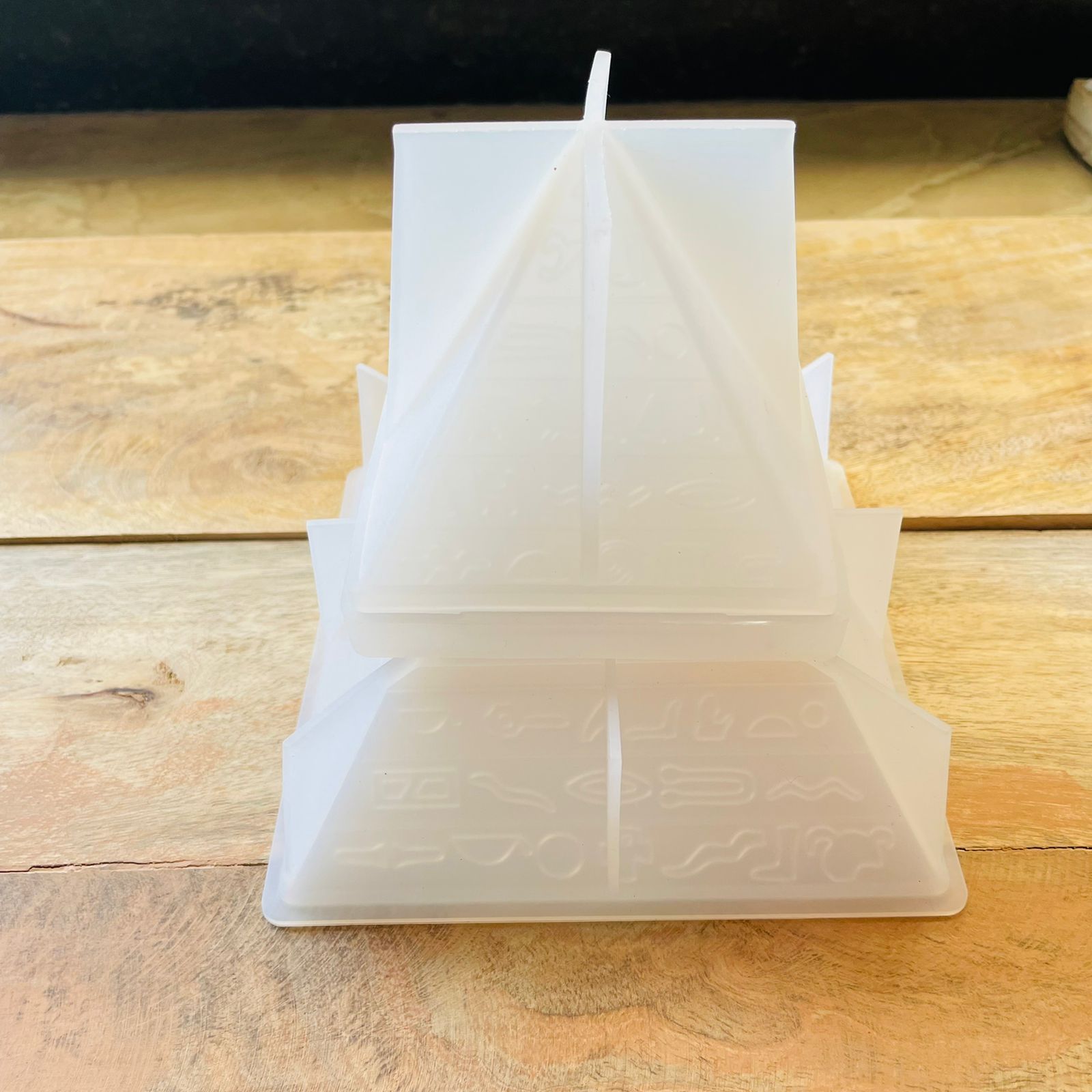 Pyramid Ash Tray Silicon Mould
