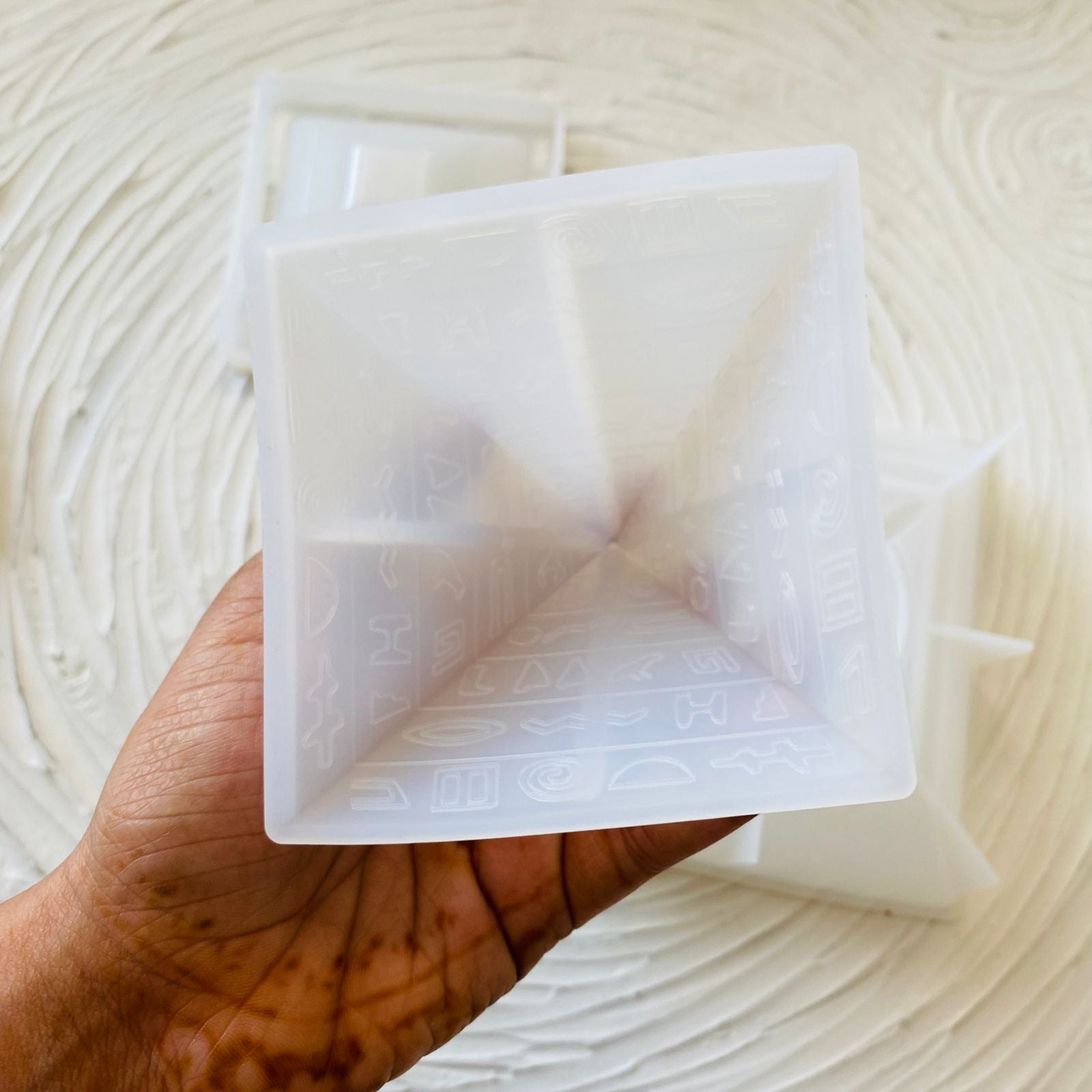 Pyramid Ash Tray Silicon Mould Tulsi Resin Store