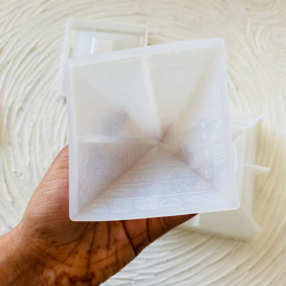 Pyramid Ash Tray Silicon Mould Tulsi Resin Store