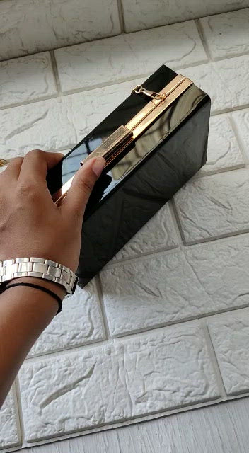 Box Clutch - Black