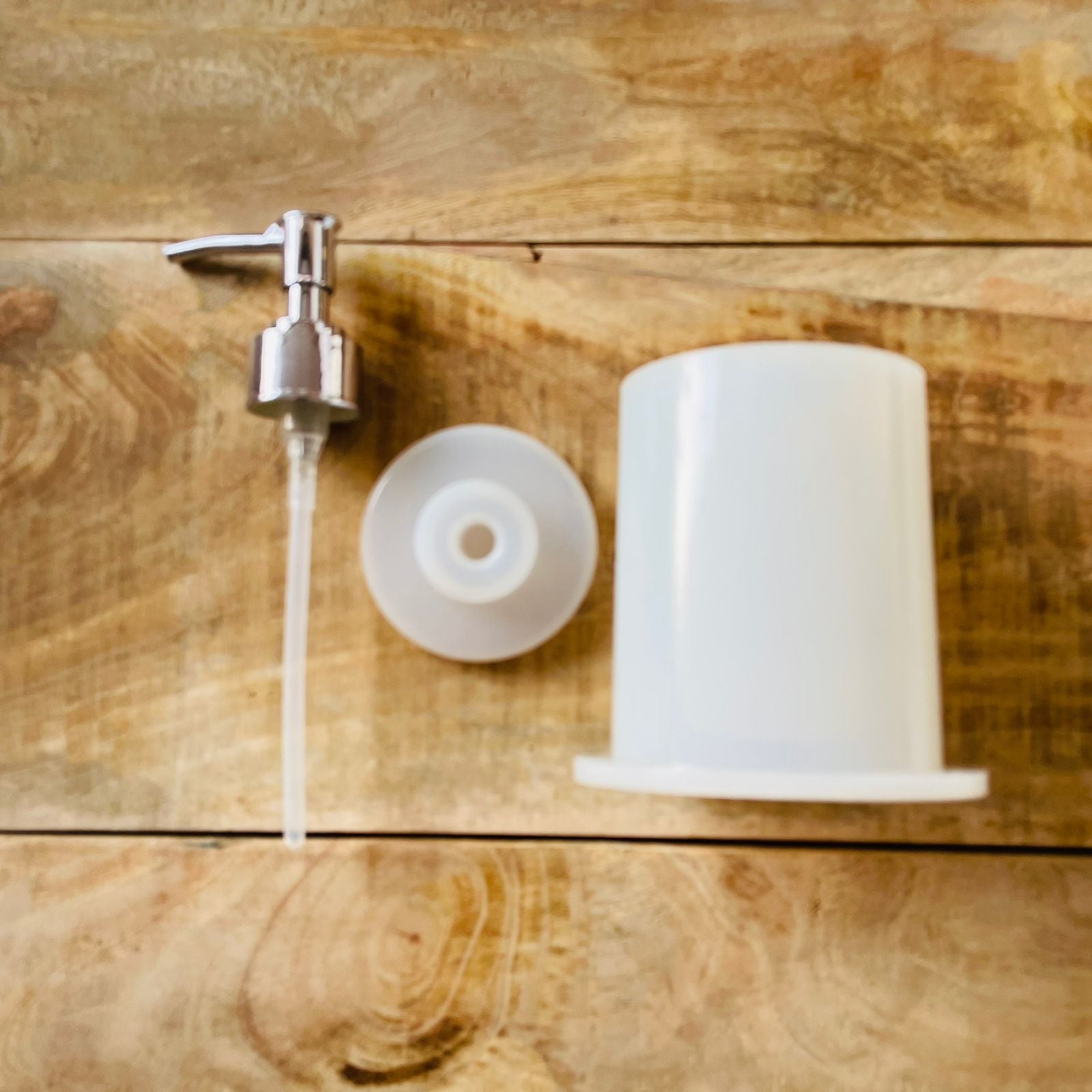 Round Soap Dispenser Mould - Silver