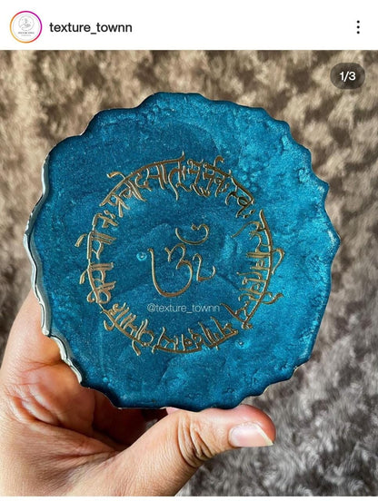 Metal Sticker - Round Gayatri Mantra Tulsi Resin Store